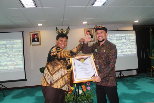 Penyerahan Sertifikat 08-08-2020